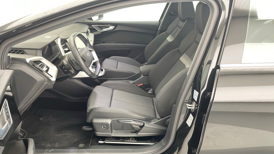 Audi Q4 e-tron 45 Progress 5d