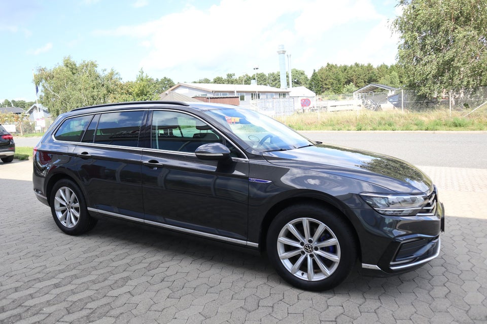 VW Passat 1,4 GTE High Variant DSG 5d