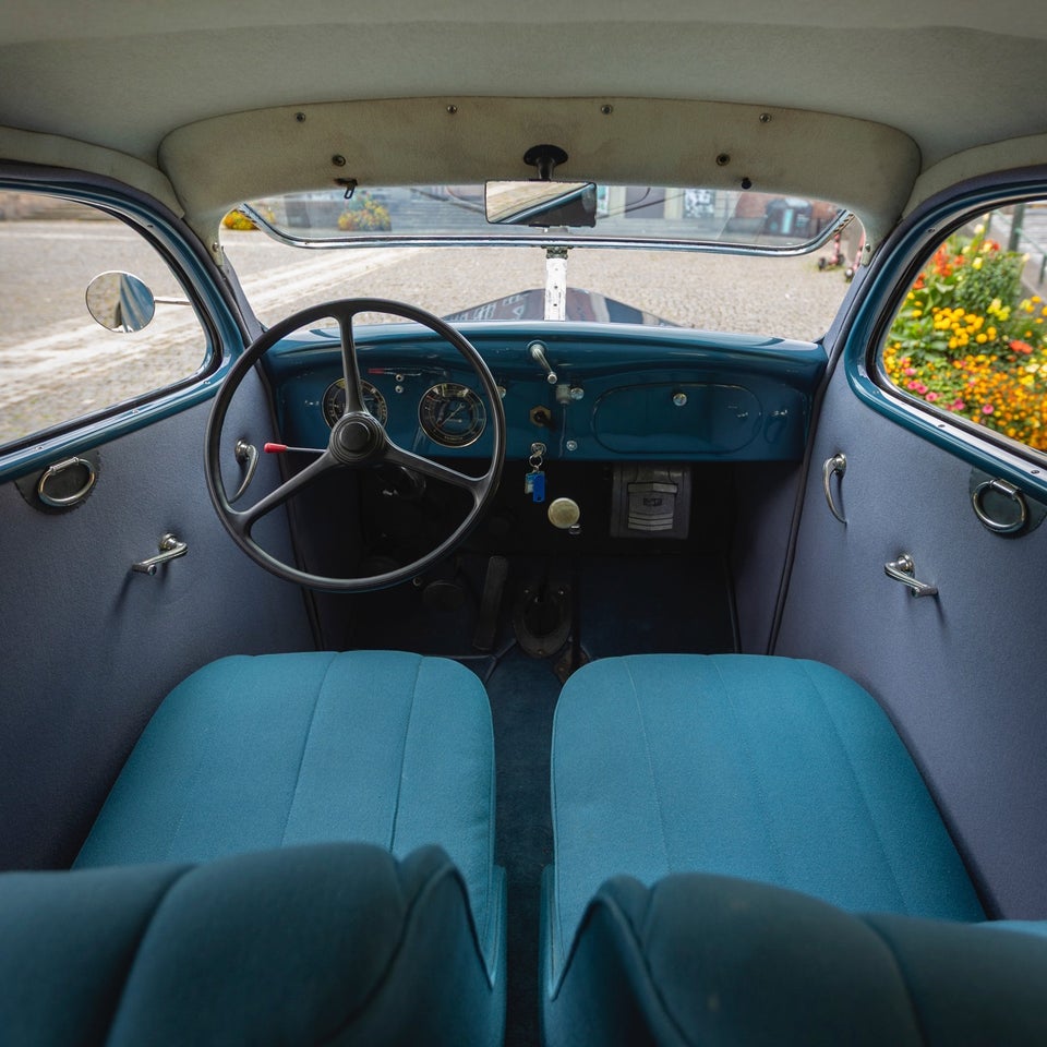 Plymouth Touring Sedan 3,3  2d