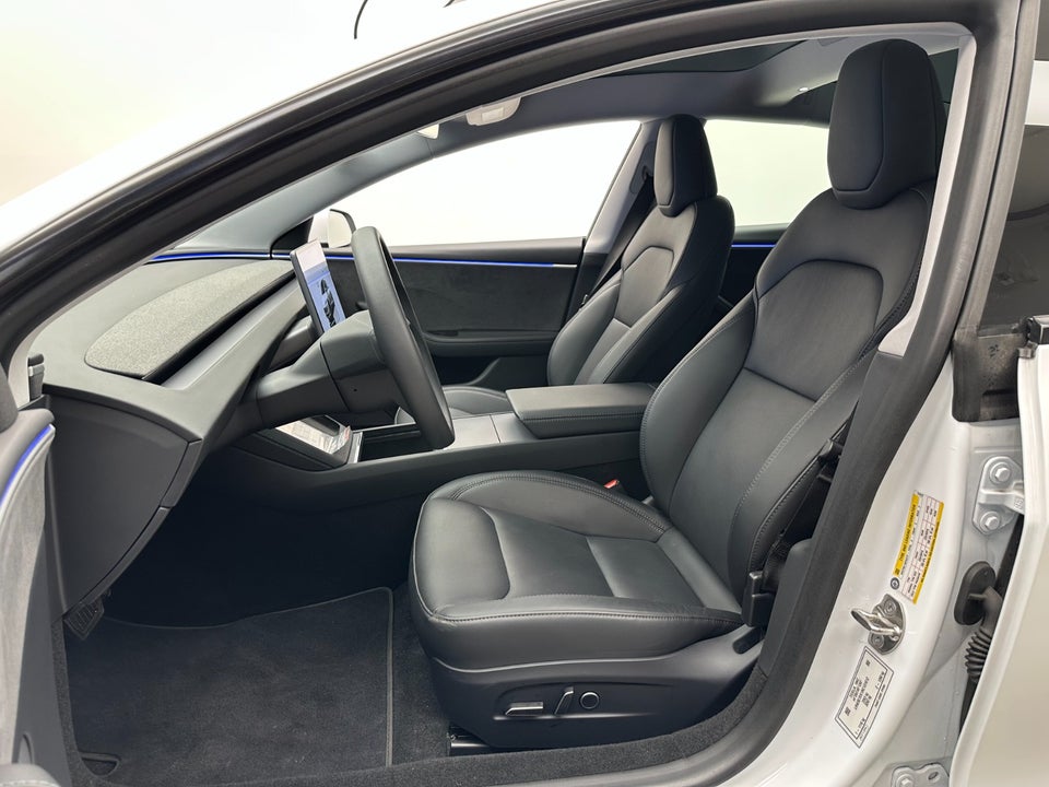 Tesla Model 3 Long Range AWD 4d