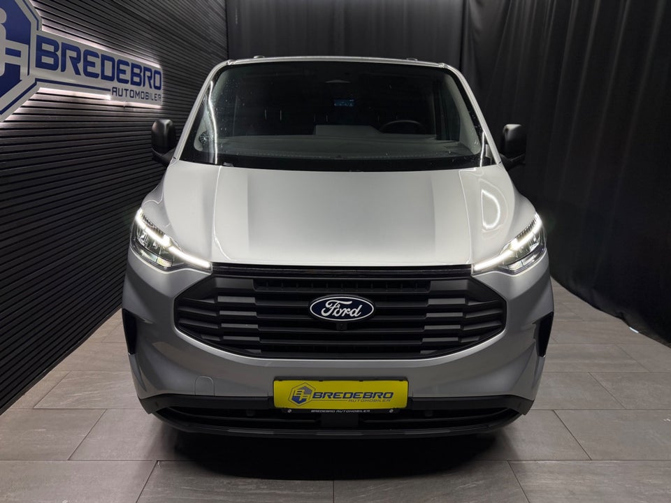 Ford Transit Custom 320 L2 2,0 EcoBlue Trail