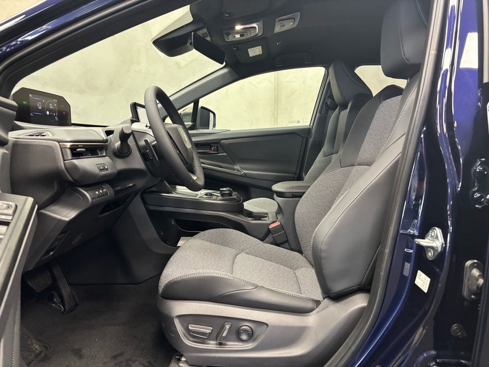 Toyota bZ4X 73 Active Tech 5d