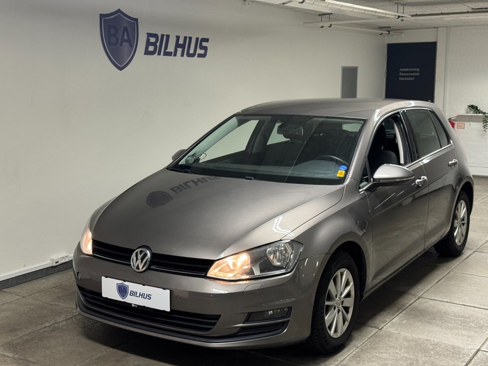 VW Golf VII 1,4 TSi 122 Comfortline BMT 5d