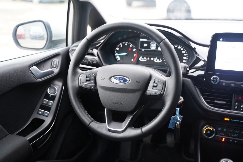 Ford Fiesta 1,0 EcoBoost mHEV Titanium 5d