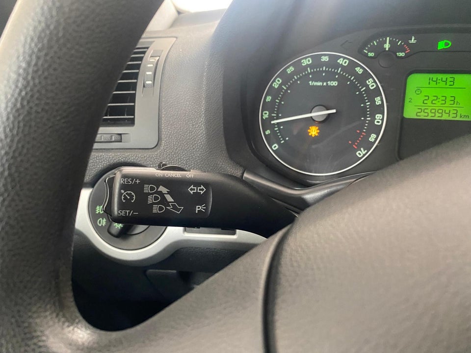 Skoda Octavia 1,6 FSi Ambiente 5d