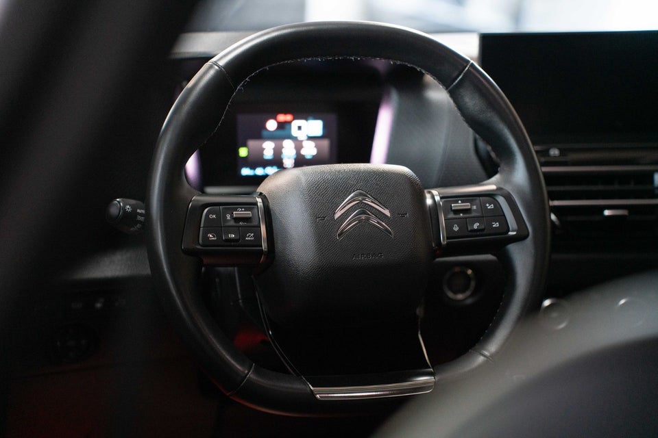 Citroën ë-C4 X 50 Shine 4d