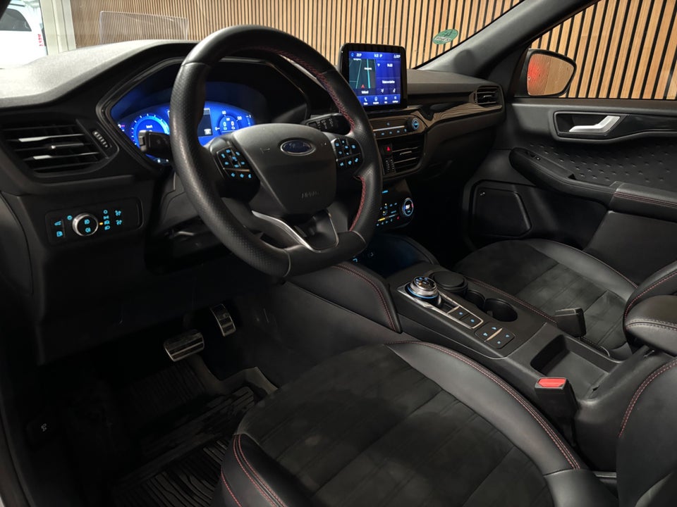 Ford Kuga 2,5 PHEV ST-Line X CVT 5d