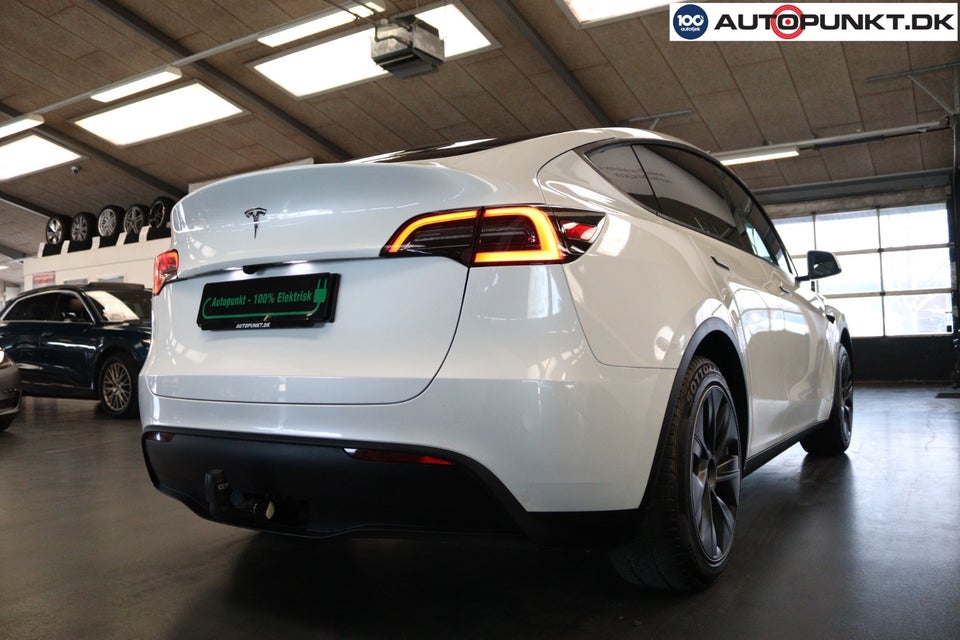 Tesla Model Y Long Range RWD 5d