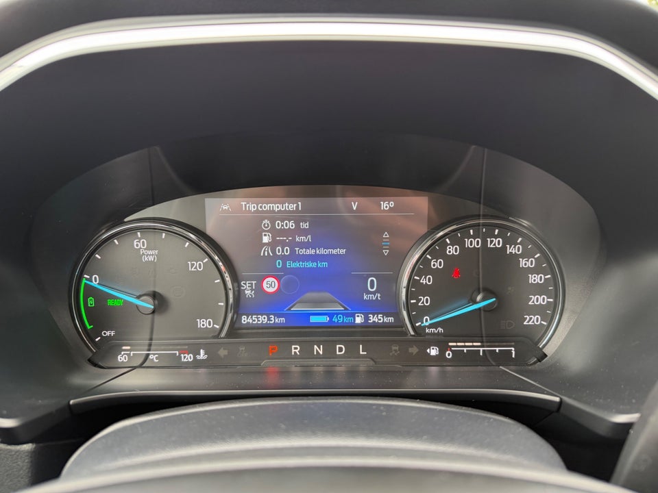Ford Kuga 2,5 PHEV Titanium CVT 5d