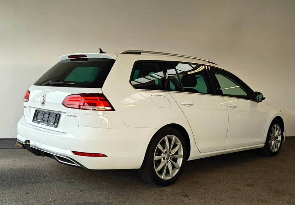 VW Golf VII 2,0 TDi 150 Highline Variant DSG 5d