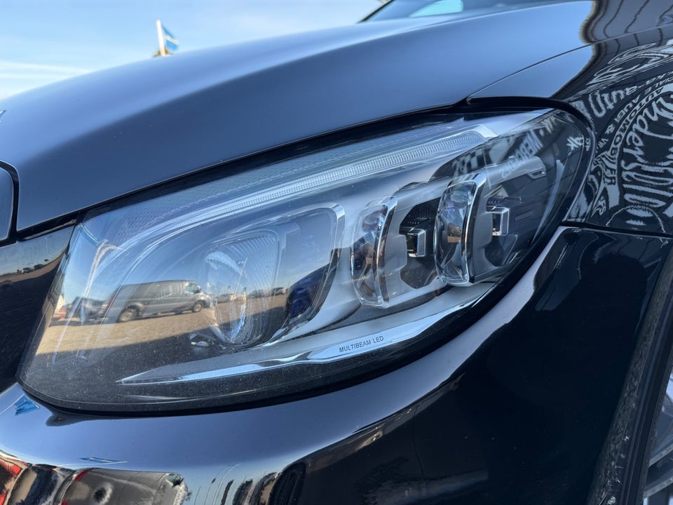 Mercedes C220 d 2,0 AMG Line stc. aut. 5d