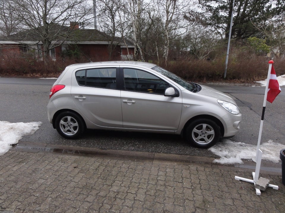 Hyundai i20 1,25 Comfort 5d