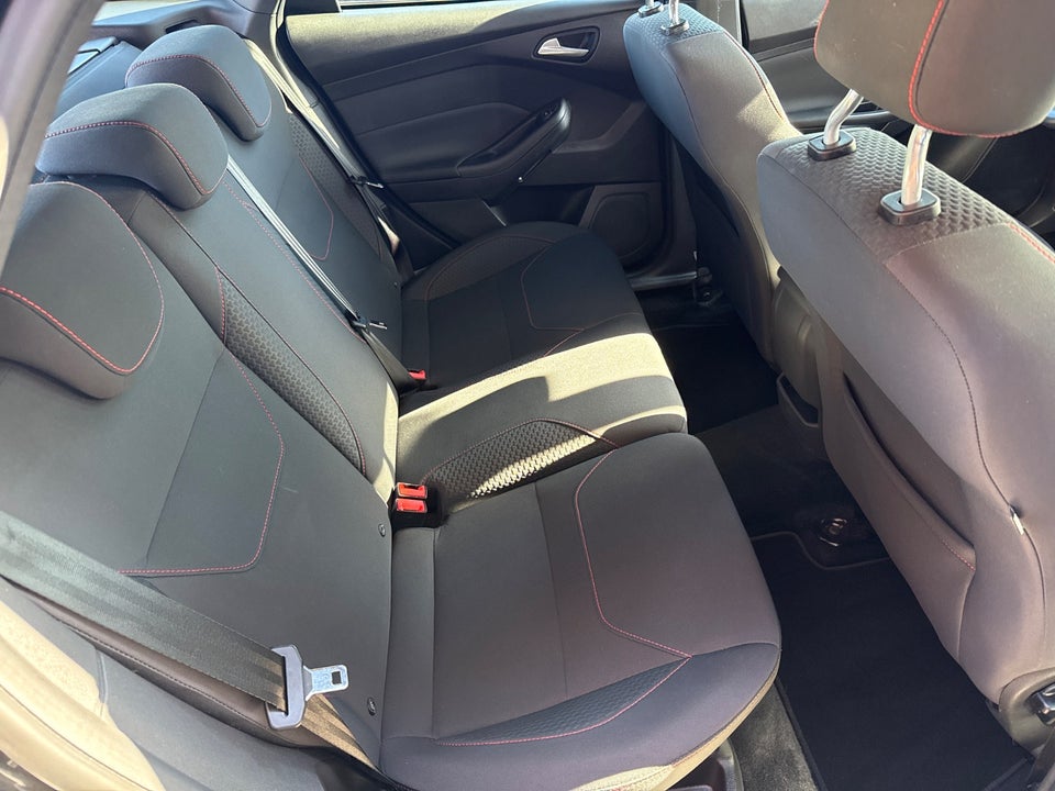 Ford Focus 1,0 EcoBoost ST-Line stc. 5d