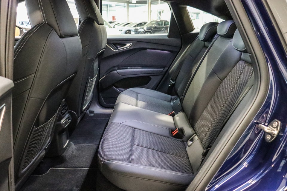 Audi Q4 e-tron 35 S-line Sportback 5d