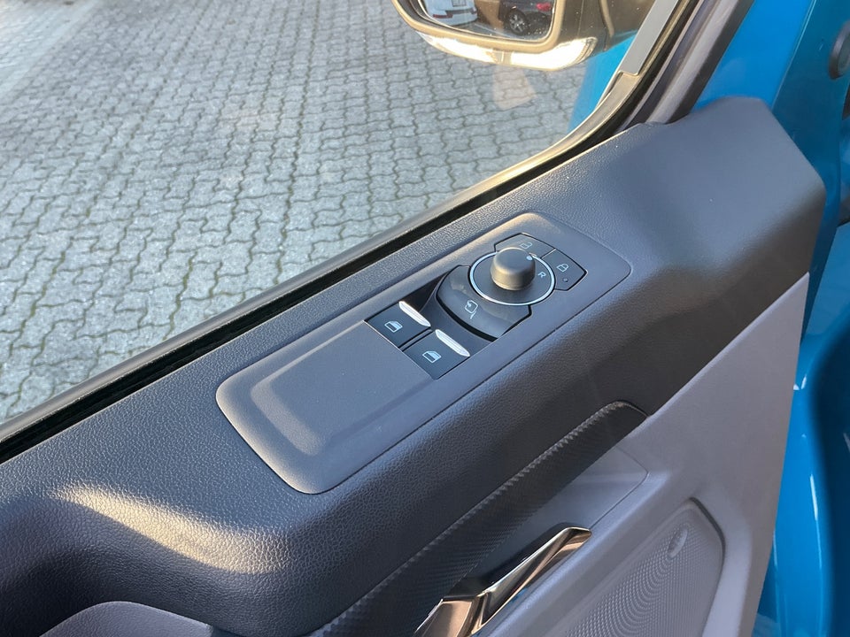 Ford E-Transit Custom Kombi 320S 64 MS-RT