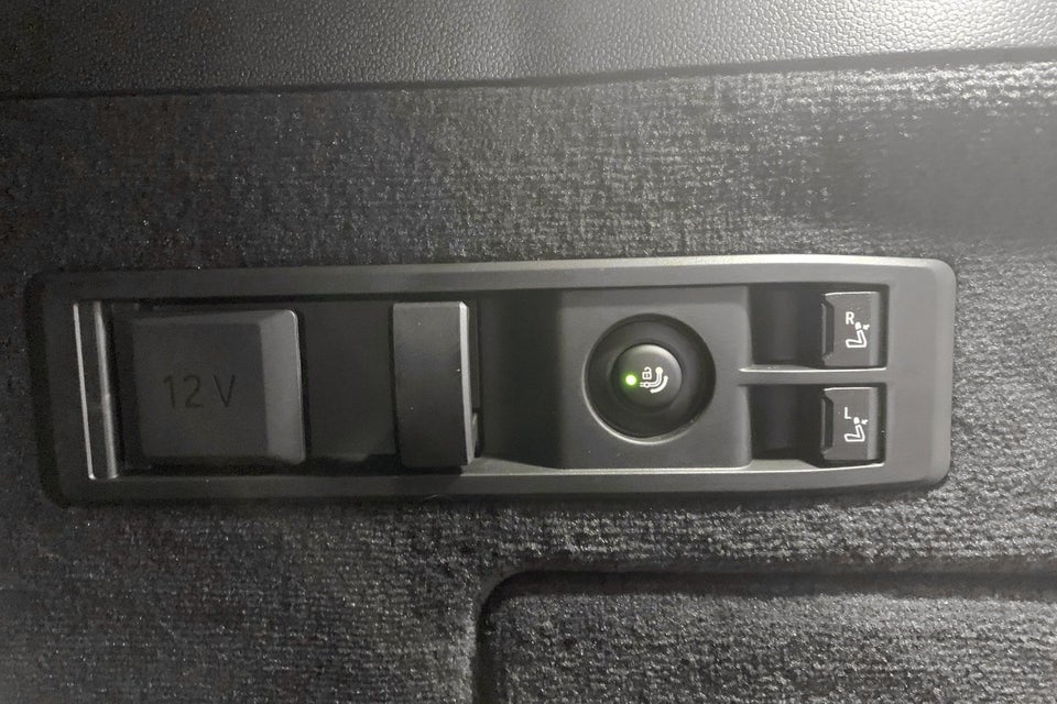 BMW iX xDrive40 Supercharged 5d