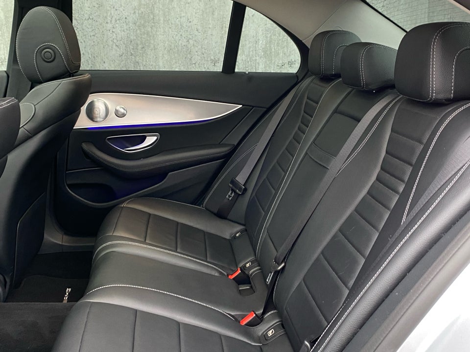 Mercedes E400 d 2,9 AMG Line aut. 4Matic 4d