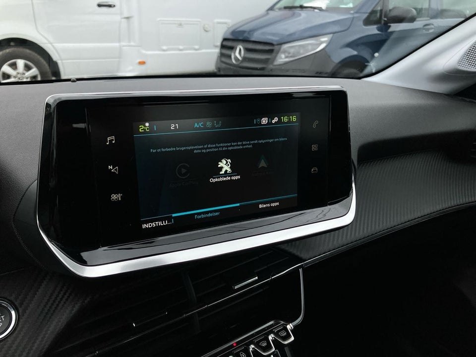 Peugeot e-208 50 Active 5d