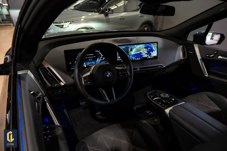 BMW iX xDrive60 Fully Charged 5d