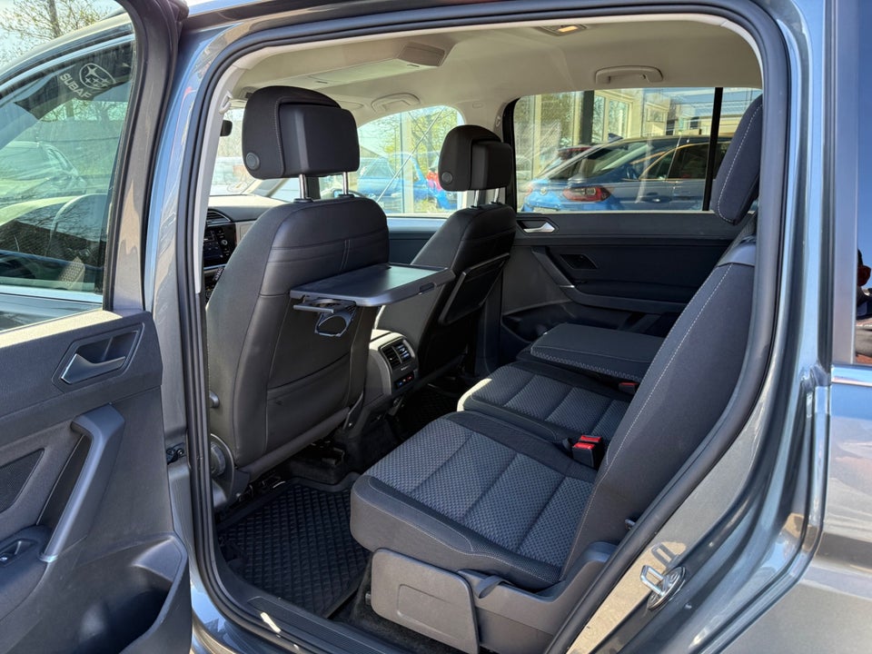 VW Touran 1,6 TDi 115 Comfortline DSG 7prs 5d