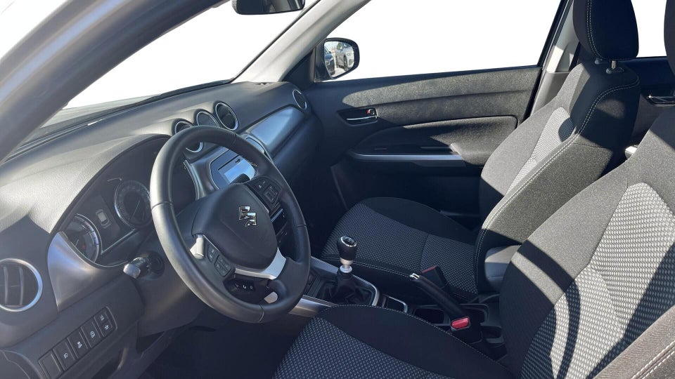 Suzuki Vitara 1,4 mHybrid Active 5d