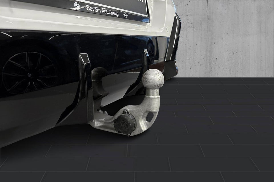 BMW iX2 xDrive30 M-Sport 5d