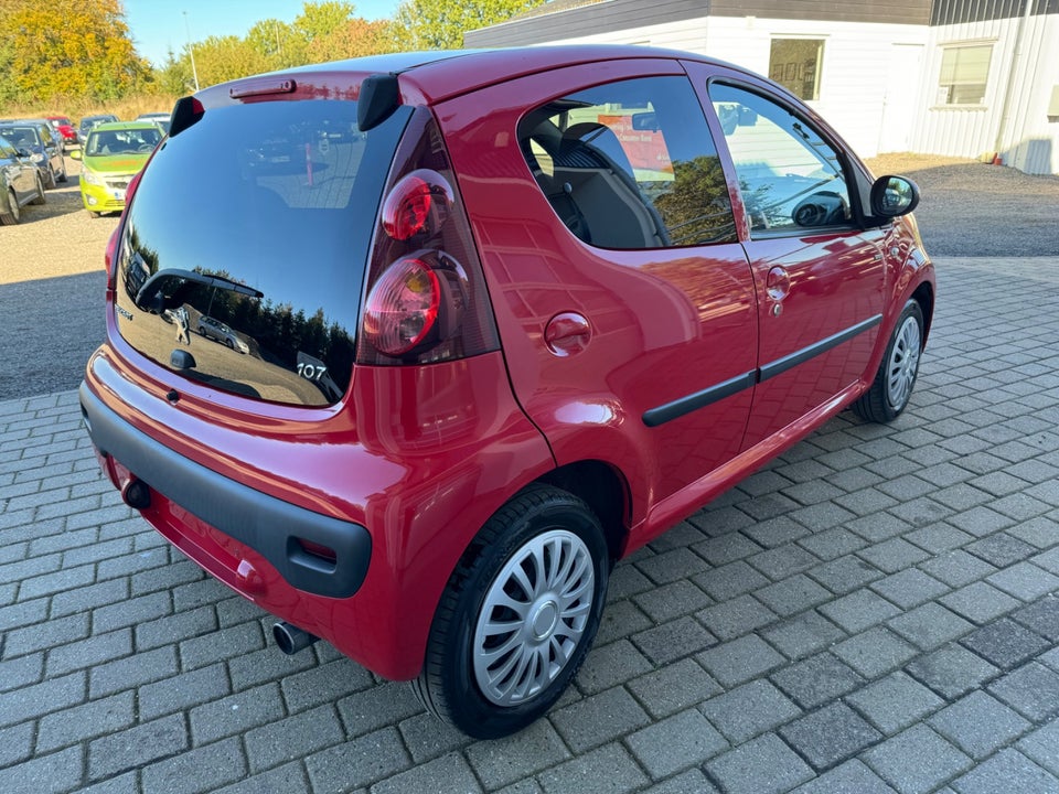 Peugeot 107 1,0 Sportium 5d