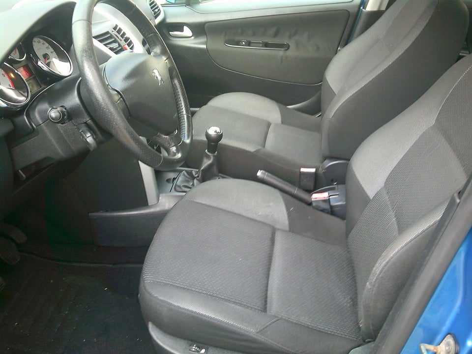Peugeot 207 1,6 HDi 92 Active 5d