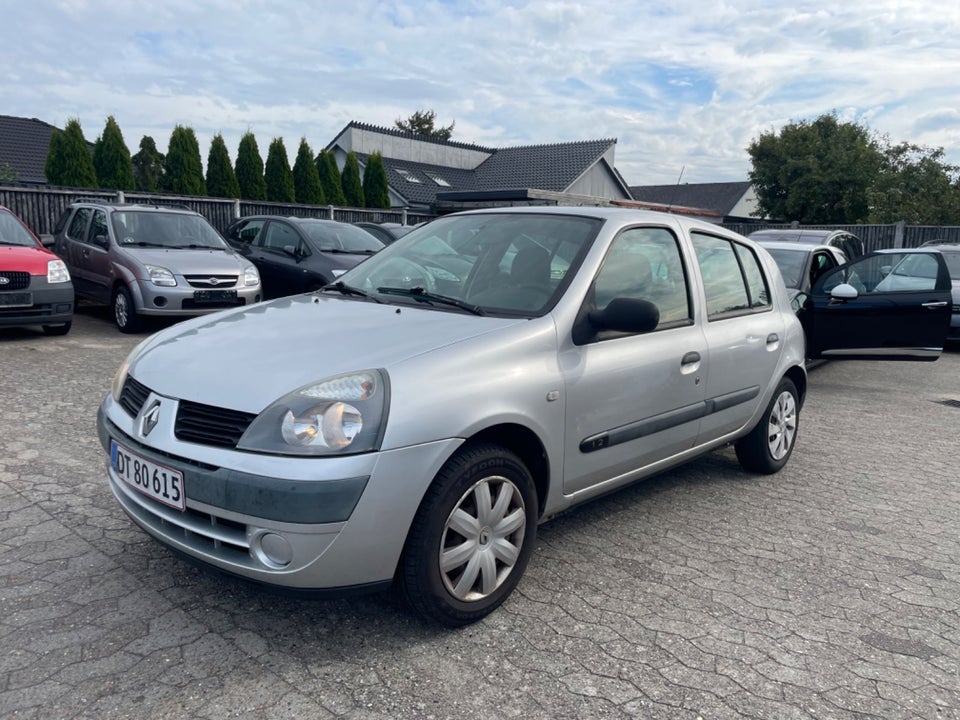 Renault Clio II 1,2 8V Family Authentique 5d