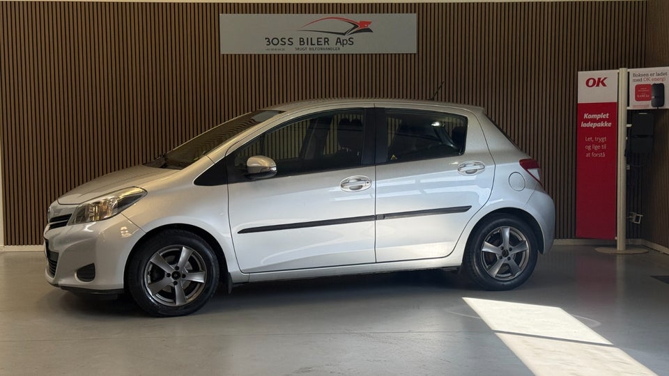 Toyota Yaris 1,3 VVT-i T1 5d