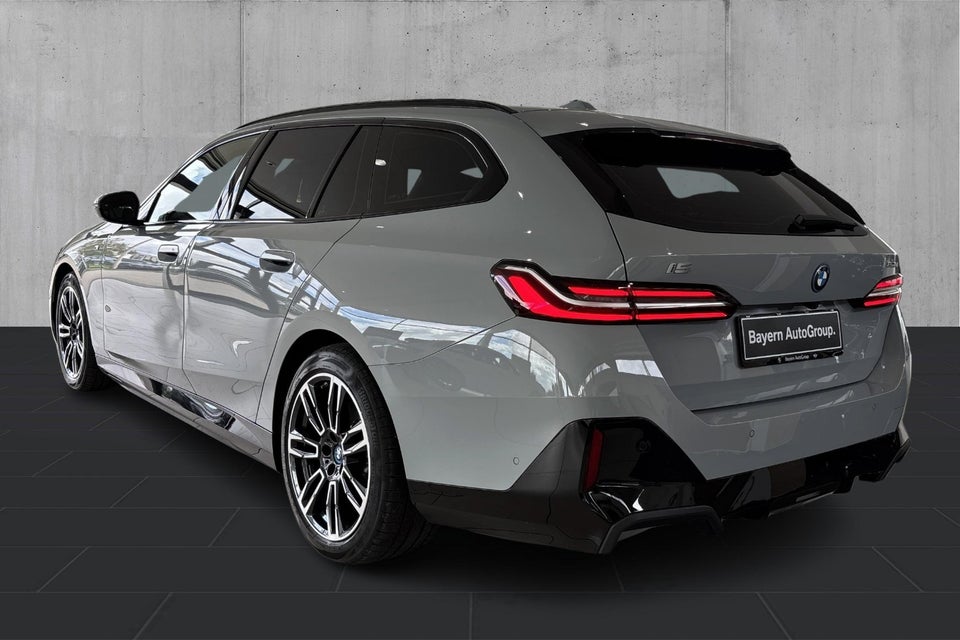 BMW i5 eDrive40 Touring M-Sport 5d