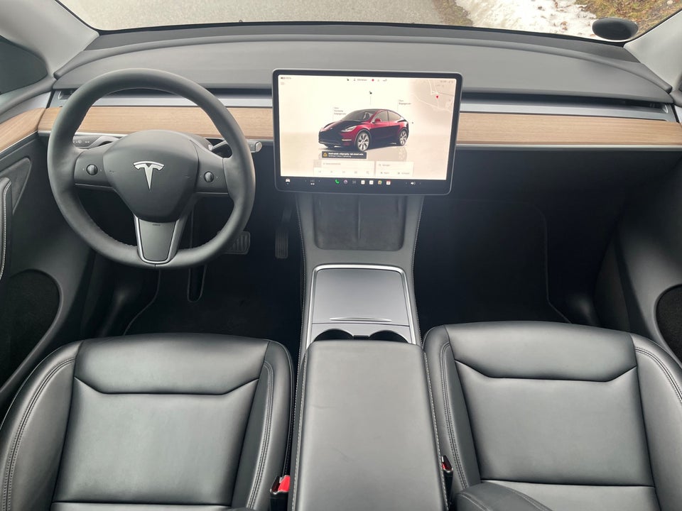 Tesla Model Y Long Range AWD 5d