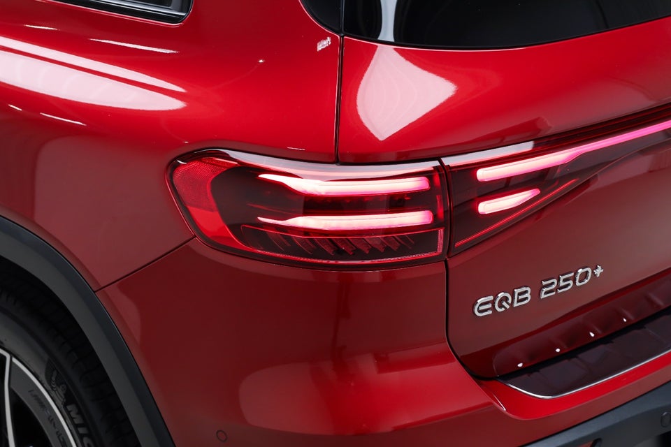 Mercedes EQB250+ AMG Premium 5d