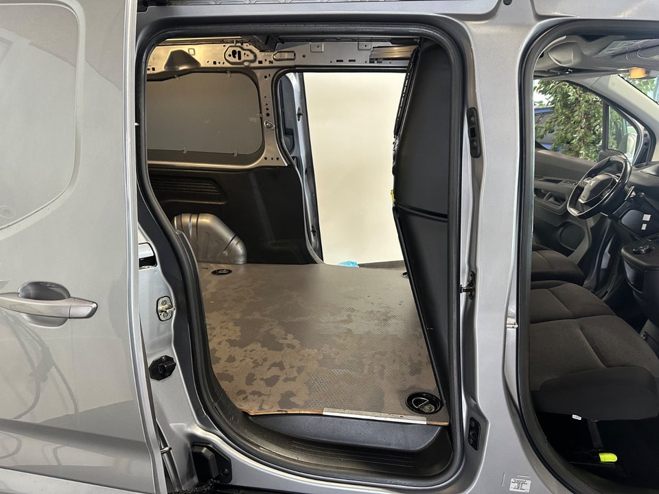 Peugeot Partner 1,5 BlueHDi 130 L2V2 Ultimate EAT8 Van