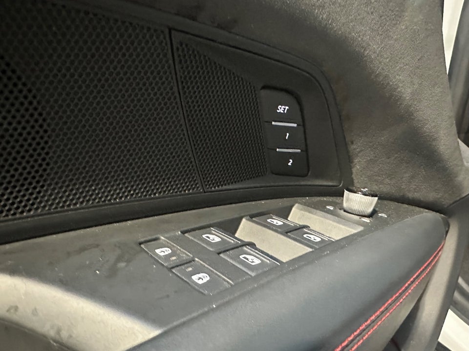 Audi RS e-tron GT quattro 4d