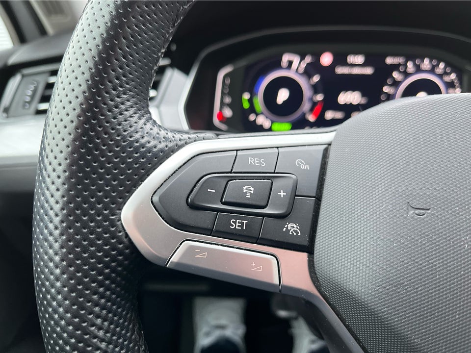 VW Passat 1,4 GTE DSG 4d