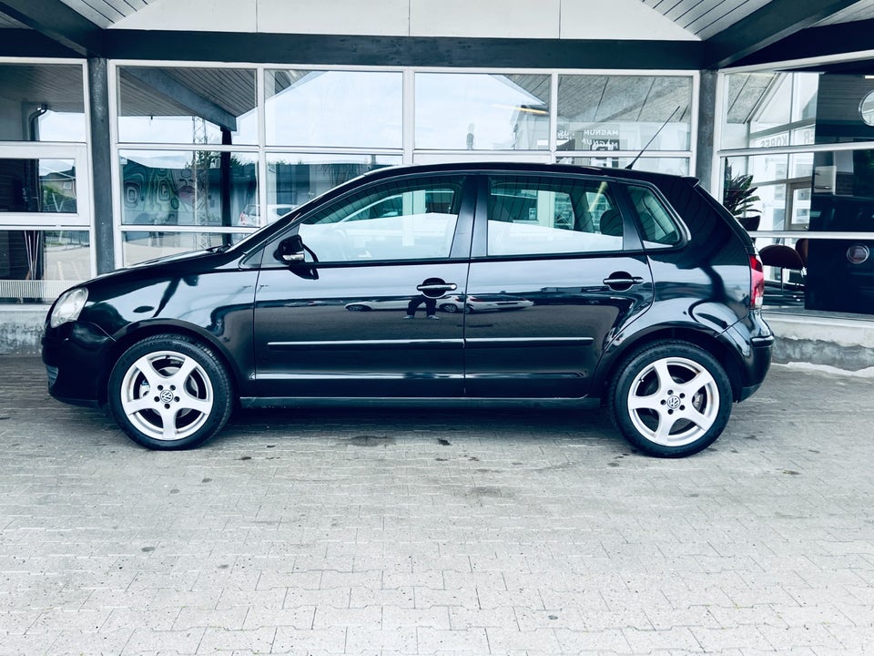 VW Polo 1,4 16V Trendline 5d