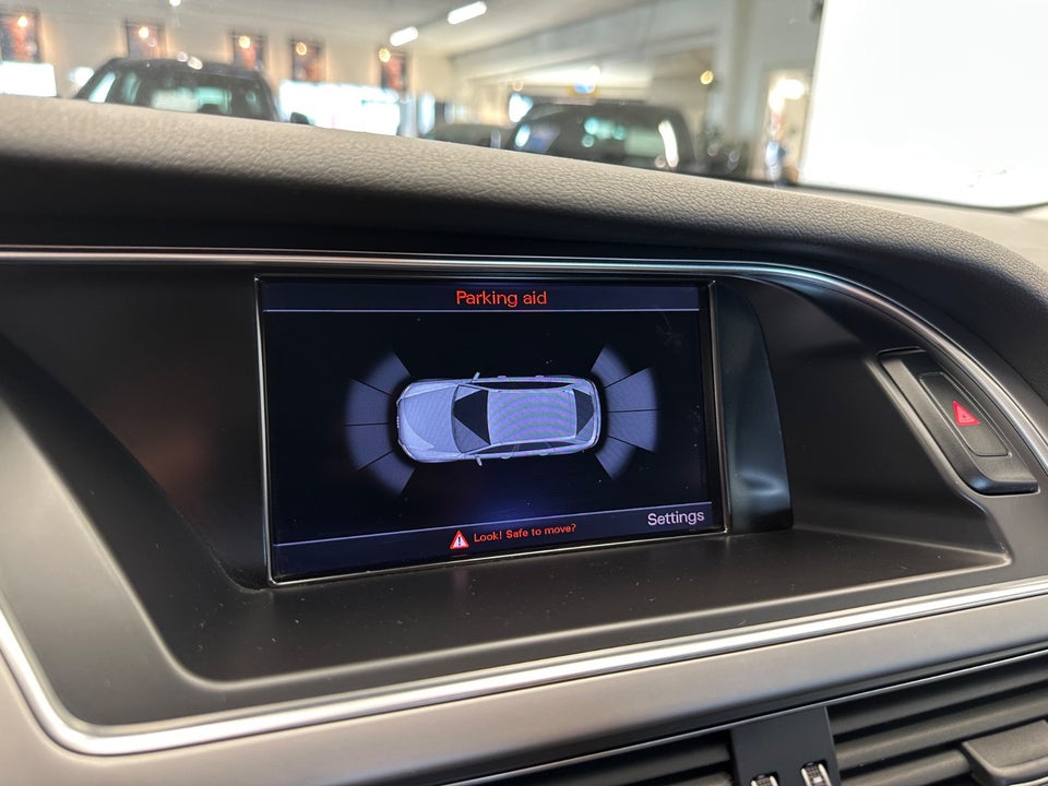Audi A4 2,0 TDi 150 Avant Multitr. 5d