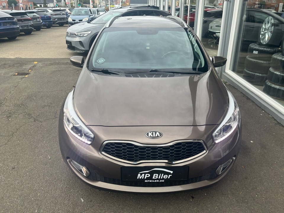 Kia Ceed 1,6 CRDi 128 Active SW 5d