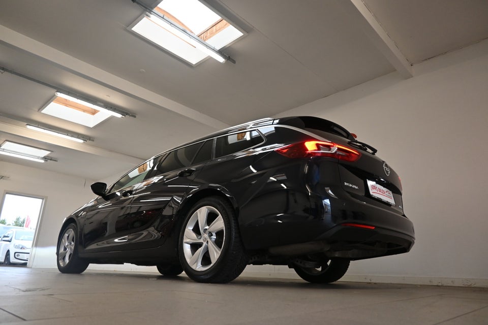 Opel Insignia 1,5 T 165 Dynamic Sports Tourer 5d