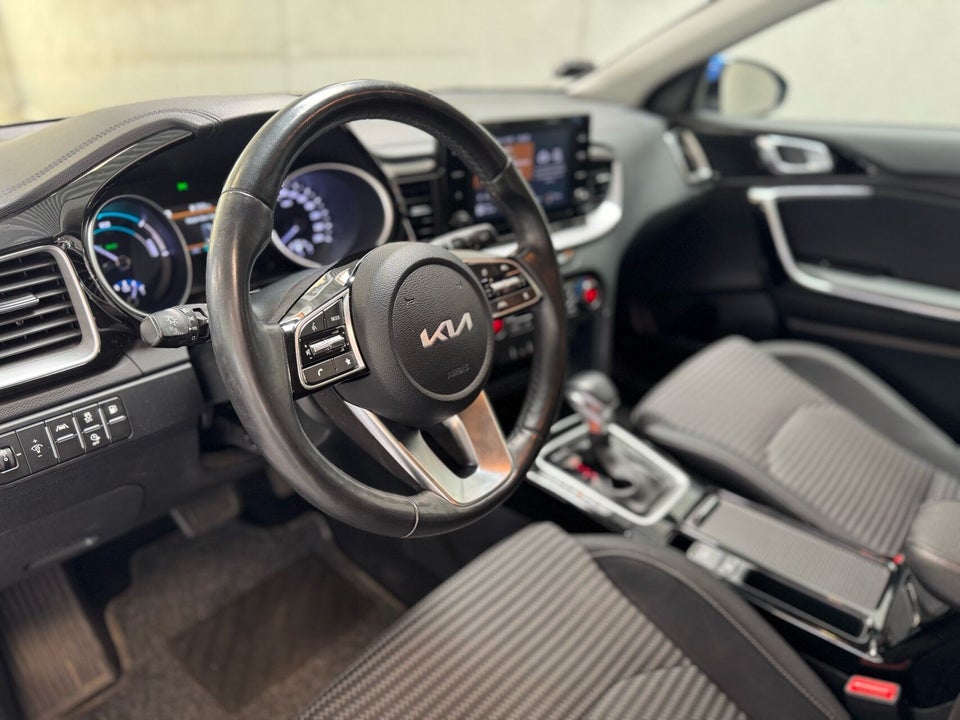 Kia Ceed 1,6 PHEV Prestige SW DCT 5d