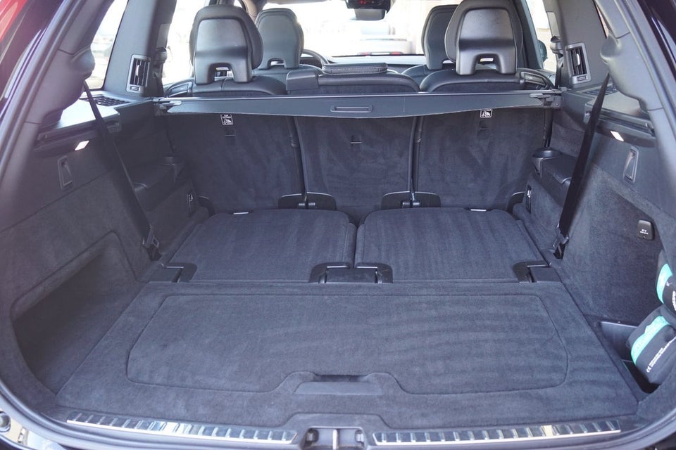 Volvo XC90 2,0 T8 ReCharge R-Design aut. AWD 7prs 5d