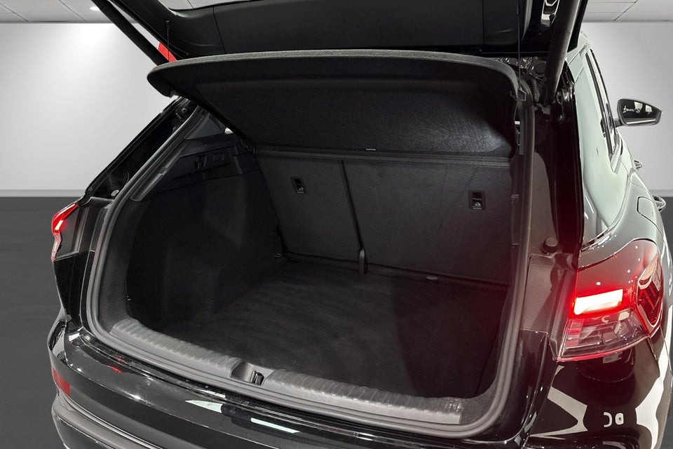 Audi Q4 e-tron 45 Progress 5d
