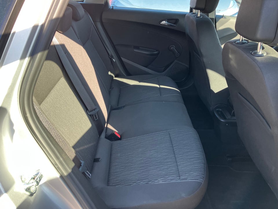 Opel Astra 1,4 T 140 Enjoy Sports Tourer aut. 5d