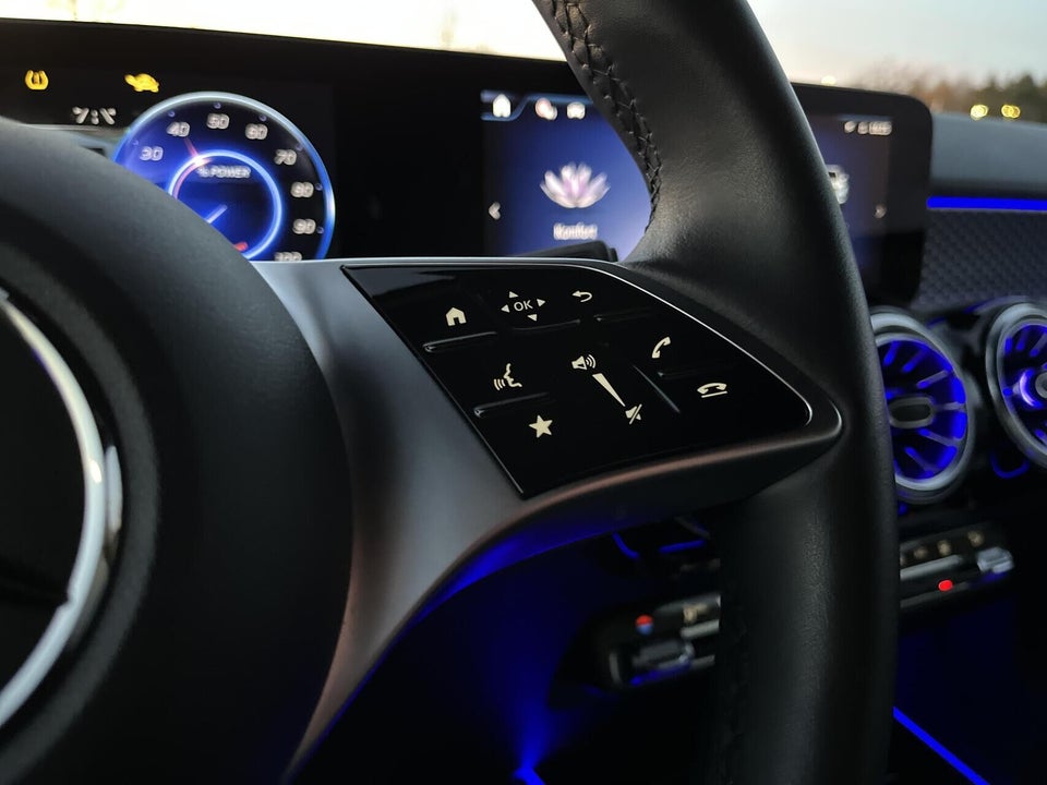 Mercedes EQB300 Progressive 4Matic 5d