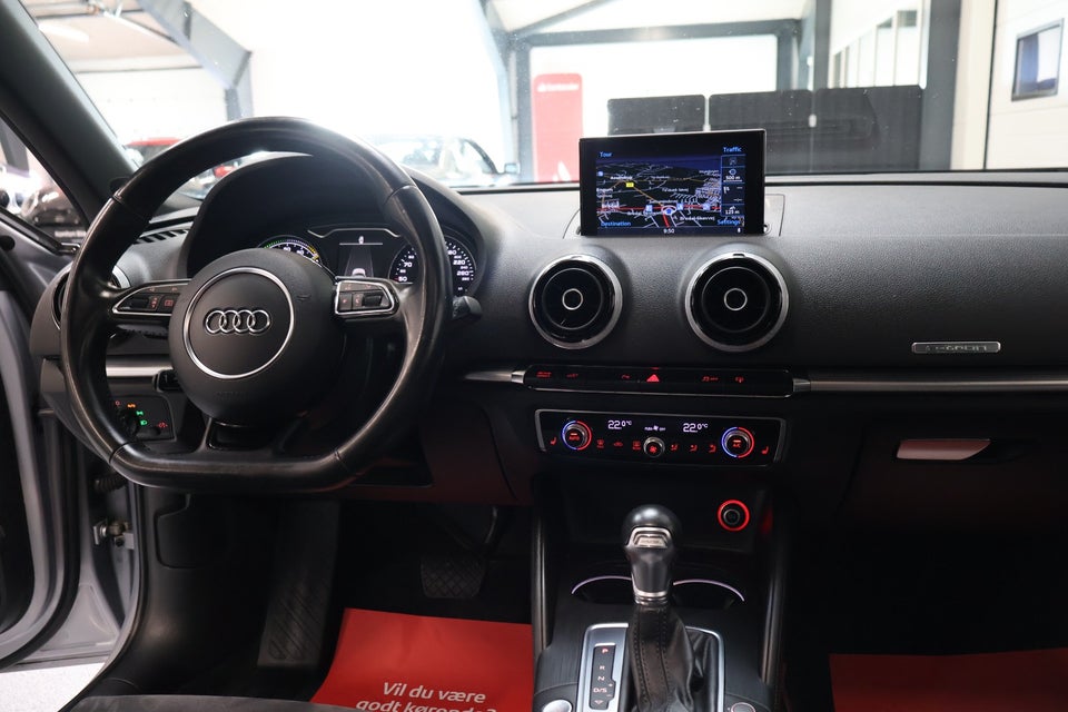 Audi A3 1,4 e-tron Ambition Sportback S-tr. 5d