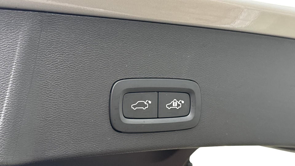 Volvo XC40 1,5 T4 ReCharge Plus Bright aut. 5d