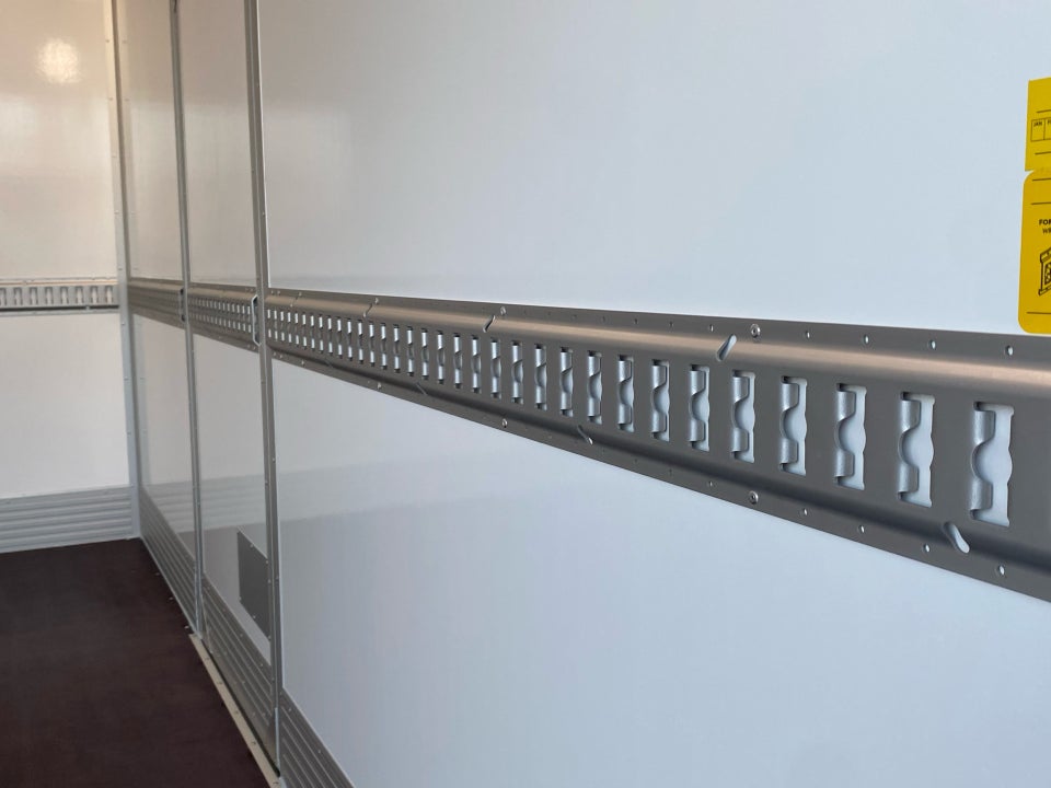 Iveco Daily 3,0 35S18 4100mm Box m/lift AG8