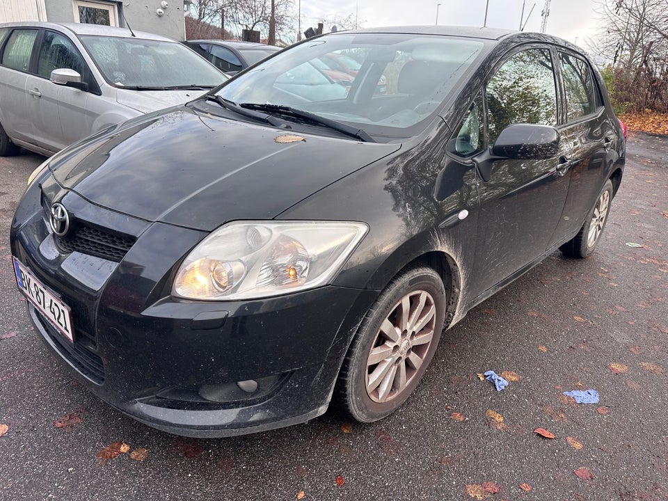 Toyota Auris 1,6 Luna+ 5d