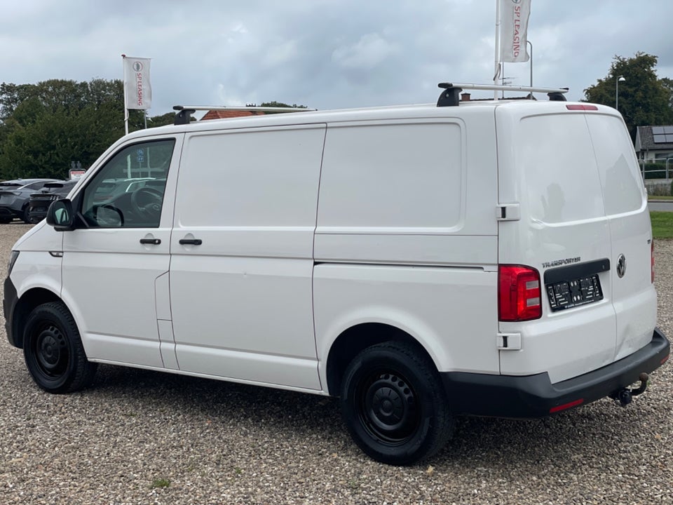 VW Transporter 2,0 TDi 150 Kassevogn DSG kort
